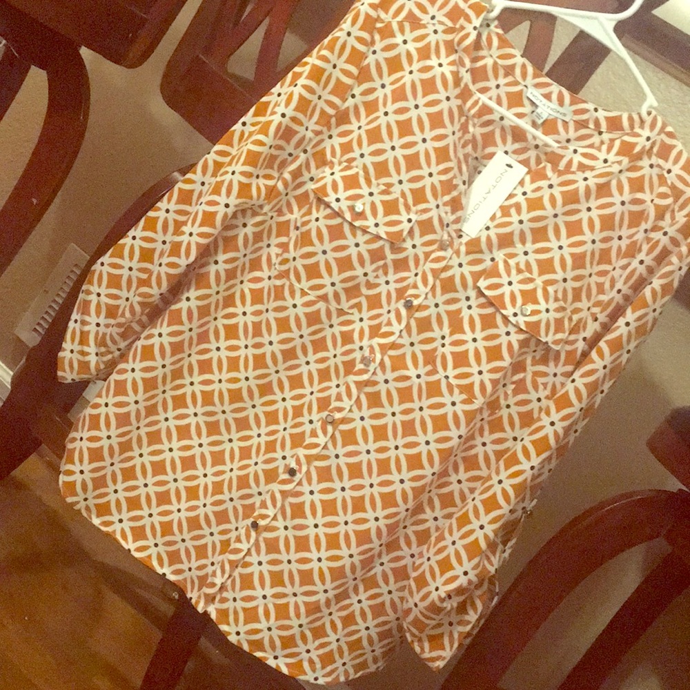 Geometric Gold, White, Navy V-neck